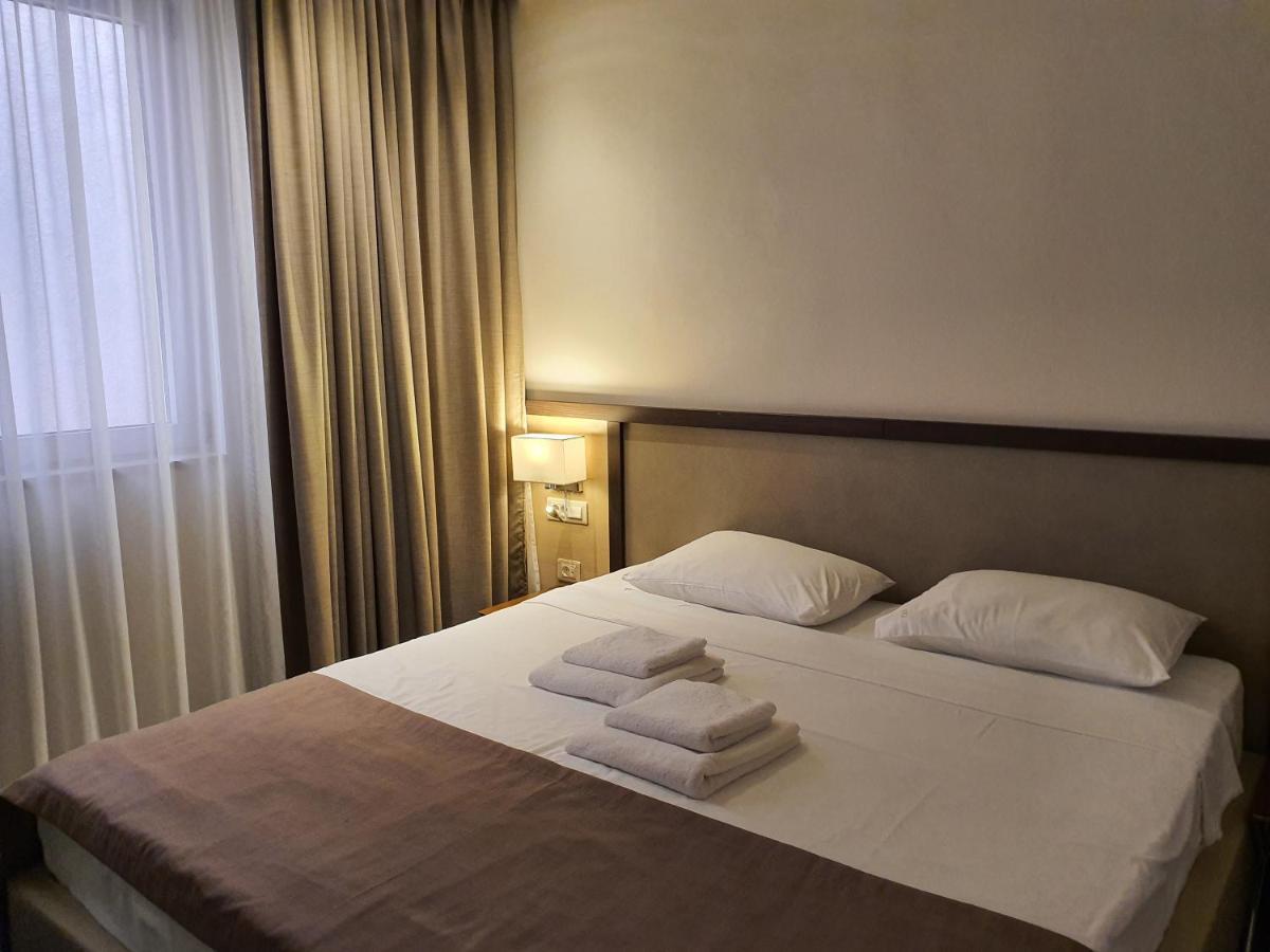 Hotel Bono Budva Exteriör bild